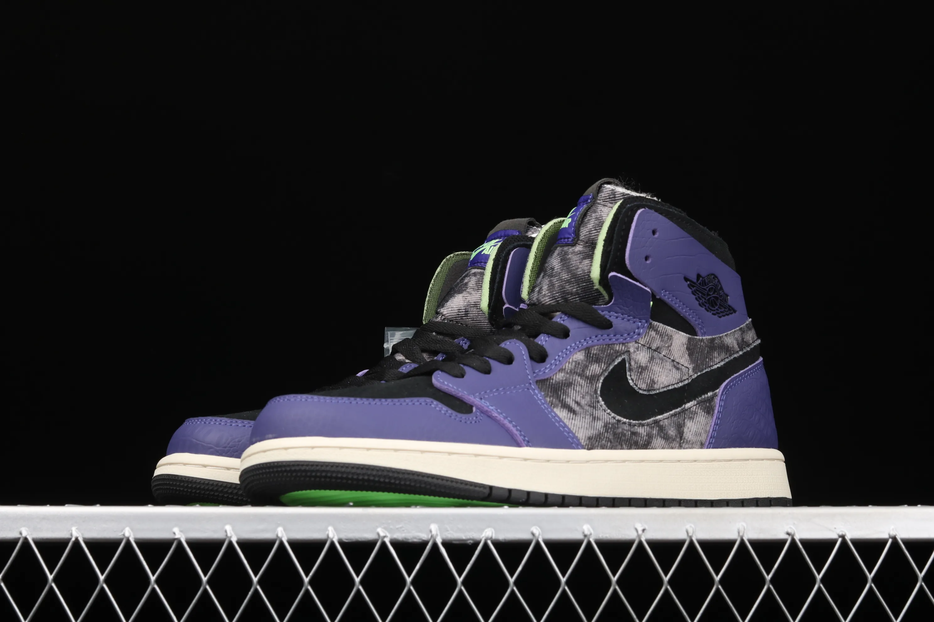 All categories Air Jordan Jordan series basketball shoes Air Jordan 1 High Air Jordan 1 Zoom CMFT "Bayou Boys" AJ1 Joe 1 "No. 1 Zion" water-dyed crocodile purple DC2133-500